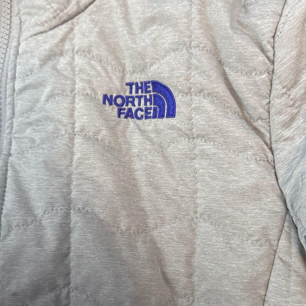The North Face Light Gray Quilted Jacket - Picture 2 of 3
